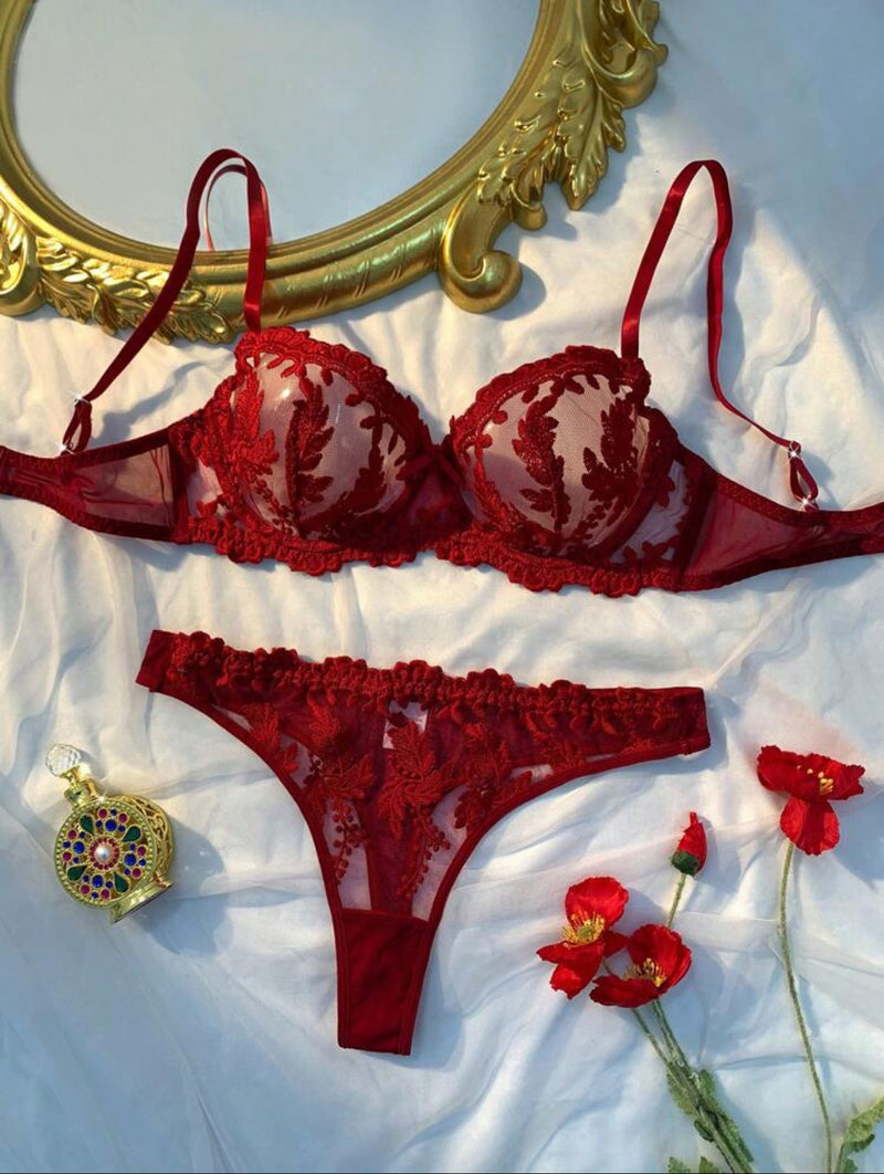 Carmine 2pc Set
