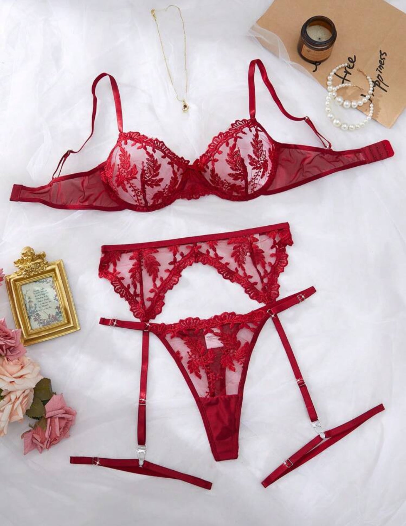 Iris Lace Set