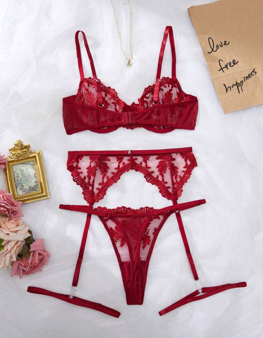 Iris Lace Set